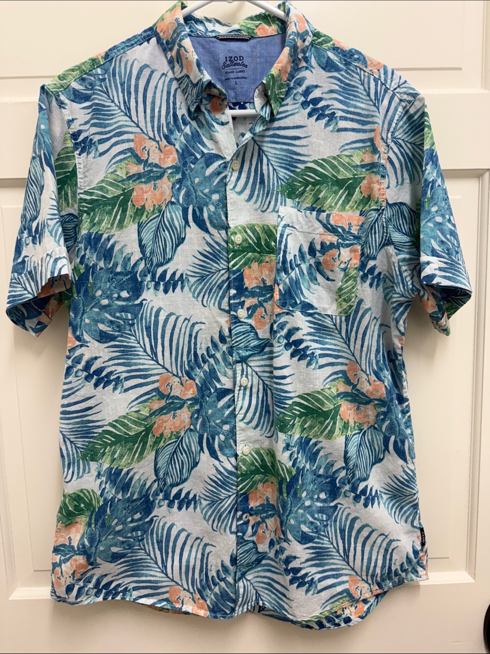 IZOD Men’s Blue Tropical Print Short Sleeve Button-Up Shirt